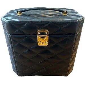 Vtg Saks Fifth Avenue Black Quilted Leather Jewelry Box Gold Hardware Lock Close